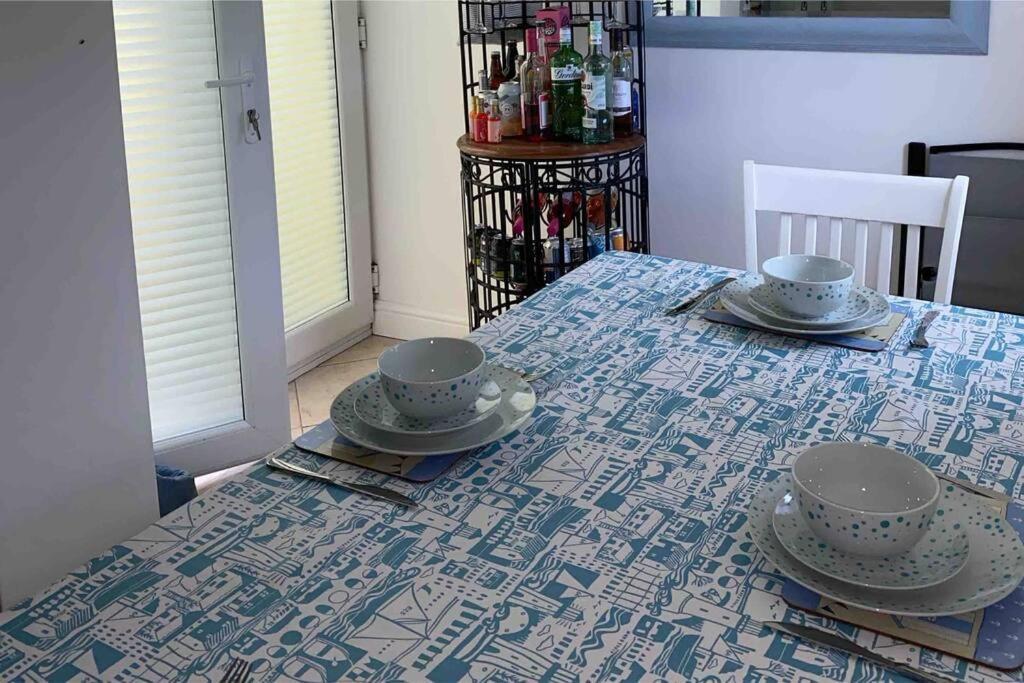 Lilly'S Cottage, Filey, Sleeps 8 Esterno foto